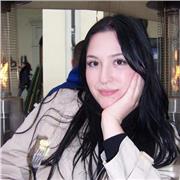 Profesora de la rama de ciencias, especializada en el ámbito de la salud